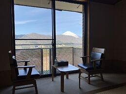 Hakone Shichifukuso
