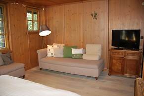 Villa Zollhaus Bed & Breakfast