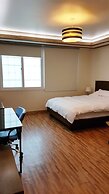 Okpo Business Hotel