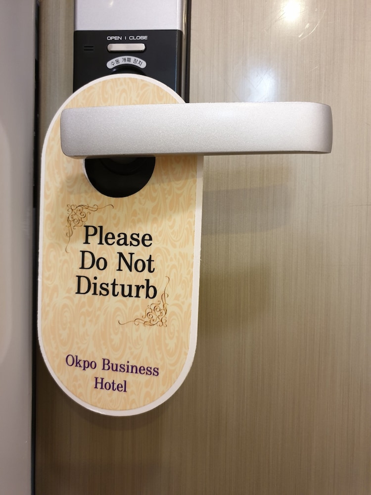 Okpo Business Hotel
