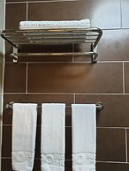 Okpo Business Hotel