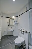 Ramada by Wyndham Frankfurt Central Station