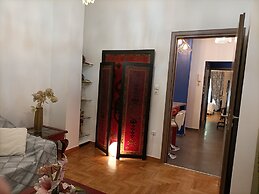 Elegant Apartment