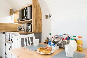 Weedingshall Lodges