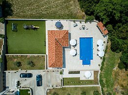 Villa Doline
