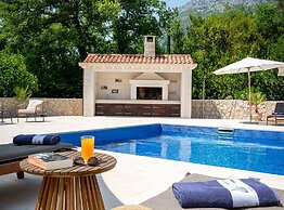 Villa Doline