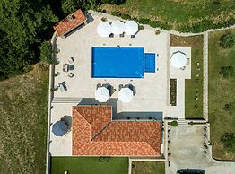 Villa Doline