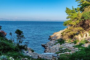 House Hidden Bay