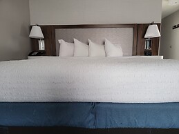 Hampton Inn & Suites Erie Bayfront