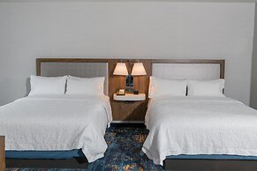 Hampton Inn & Suites Erie Bayfront