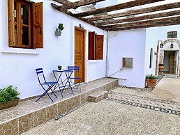 PALS Studios Lindos