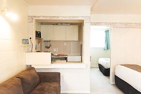 Mayfair Court Motel