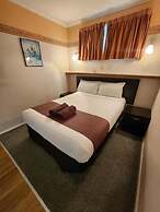 Mayfair Court Motel