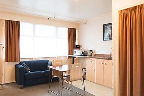Mayfair Court Motel