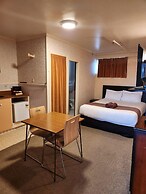 Mayfair Court Motel