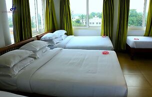 Le Holiday Inn