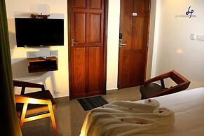 Le Holiday Inn
