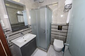 Karen Hotel