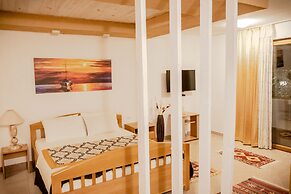 Bivalvia Apartments