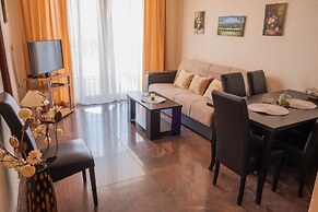 Bivalvia Apartments