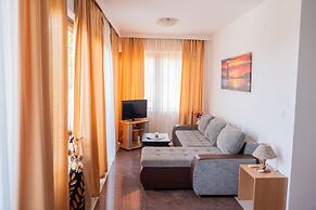 Bivalvia Apartments
