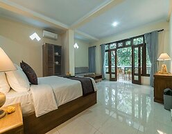 Vaneka Garden House