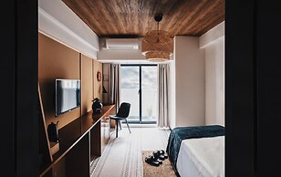 EARTHMANS Osaka-Jo