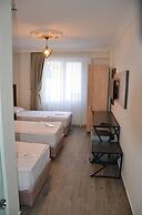 Piyes Otel
