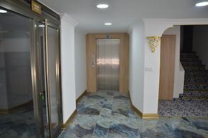 Piyes Otel