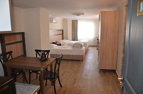 Piyes Otel