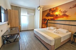 Piyes Otel