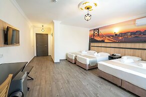Piyes Otel