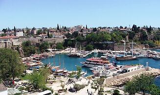 Piyes Otel