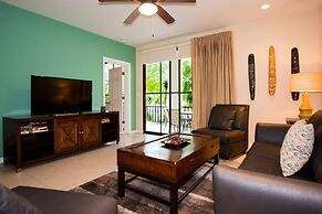 Ground-floor unit with terrace with direct access to pool in Coco