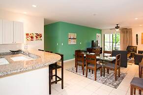 Ground-floor unit with terrace with direct access to pool in Coco