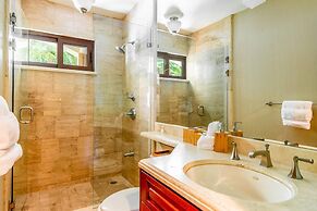 Spacious Open-Concept Condo with Stylish Design, Direct Beach Access &