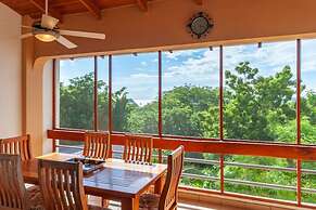 Tropical Condo with Spectacular Ocean Views, Panoramic Dining Terrace 