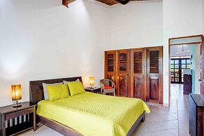 Tropical Condo with Spectacular Ocean Views, Panoramic Dining Terrace 