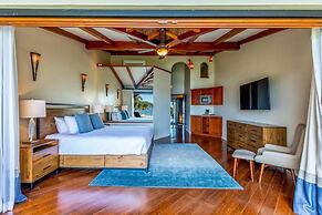 Stylish Split-Level Condo with a Shaded Terrace, Direct Beach Access, 