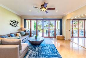 Stylish Split-Level Condo with a Shaded Terrace, Direct Beach Access, 