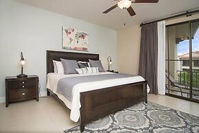Impressively designed and decorated 3rd-floor space overlooking pool i