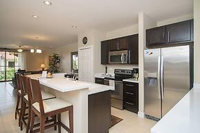 Impressively designed and decorated 3rd-floor space overlooking pool i