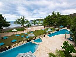 Impressively designed and decorated 3rd-floor space overlooking pool i