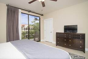 Impressively designed and decorated 3rd-floor space overlooking pool i