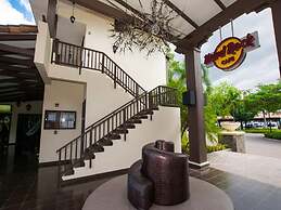 1-Bedroom Near Pool