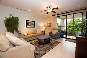 Nicely decorated 3rd-floor beauty with pool-view balcony in Coco