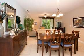 Nicely decorated 3rd-floor beauty with pool-view balcony in Coco