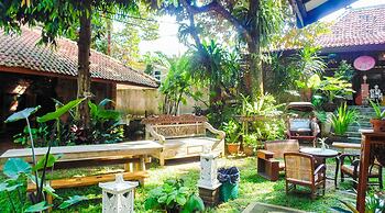 REVIVE Bogor Pendopo 45 Resort
