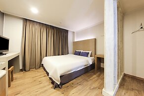 Central Hotel