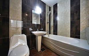 Central Hotel